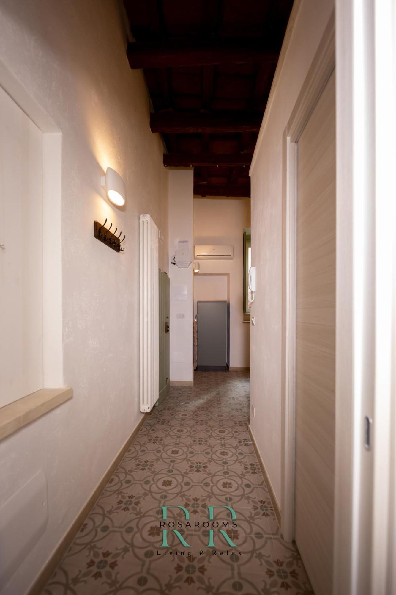 Rosa Rooms - Living & Relax - Family House Bisceglie Exterior foto