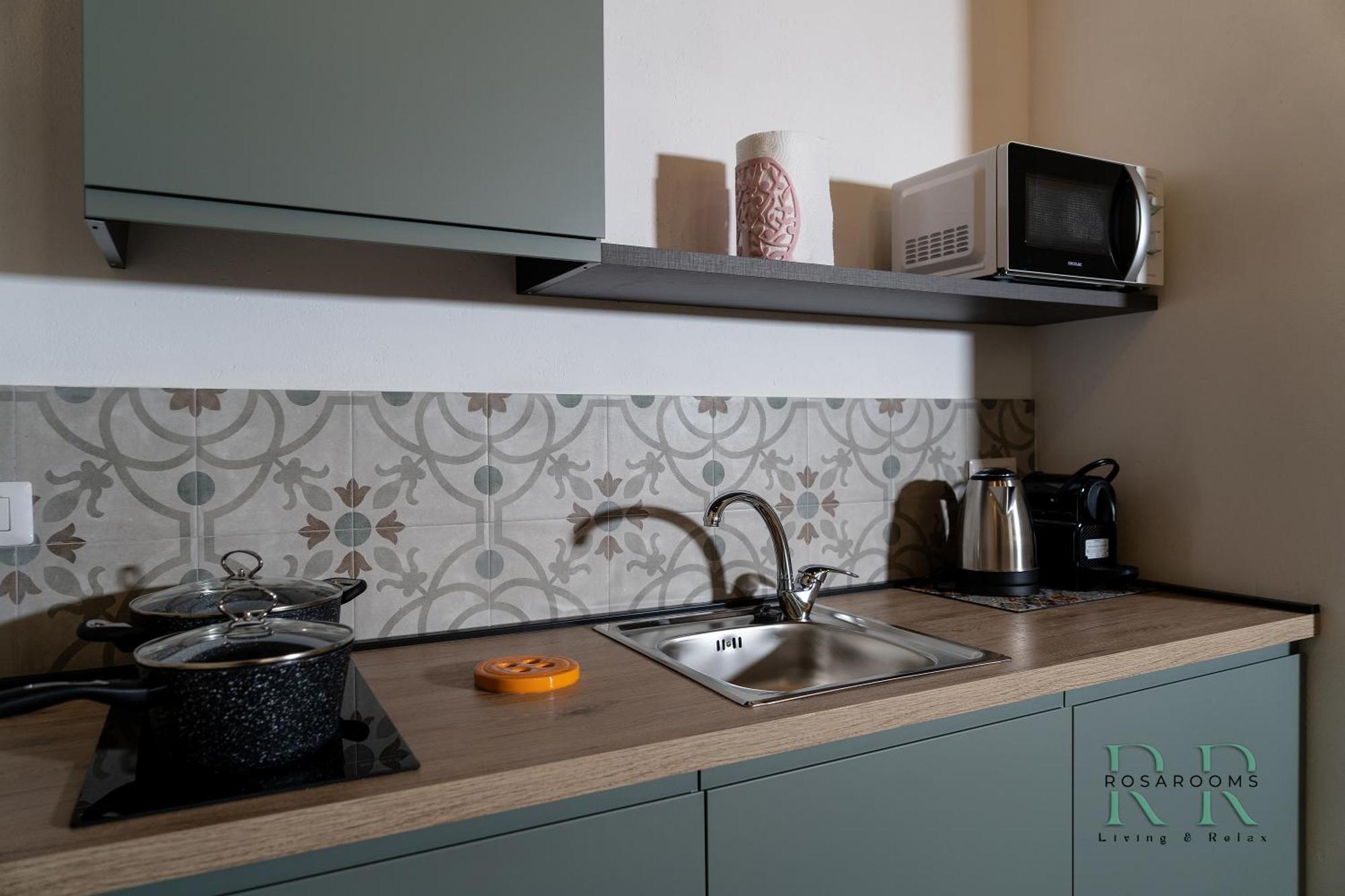 Rosa Rooms - Living & Relax - Family House Bisceglie Exterior foto